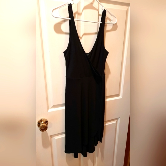 Express Black Sleeveless Wrap Front Dress size XS - Picture 5 of 11